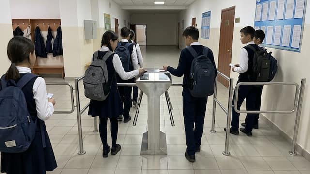 СКУД для частной школы в Казахстане